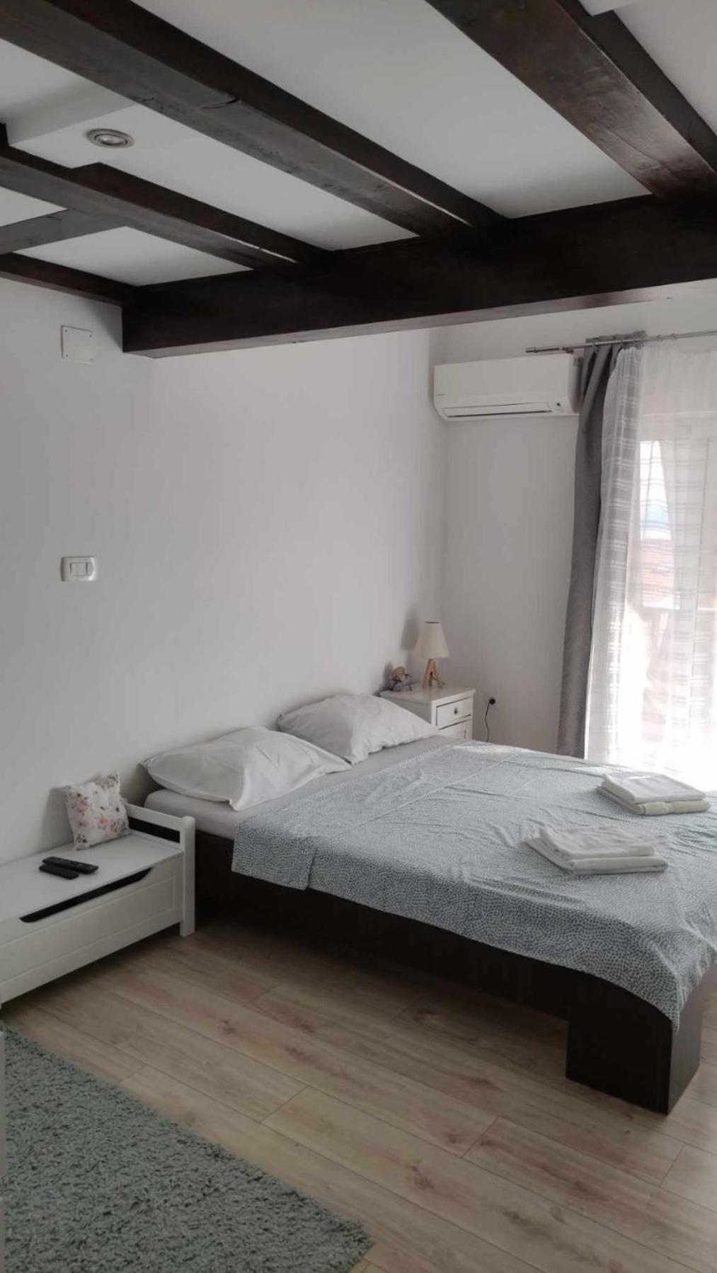 Apartman Tihana Crikvenica Bagian luar foto
